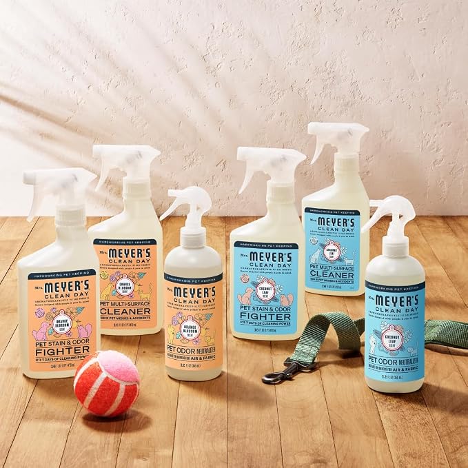 MRS. MEYER'S CLEAN DAY Pet Odor Neutralizer, Coconut Leaf Scent - Image 7