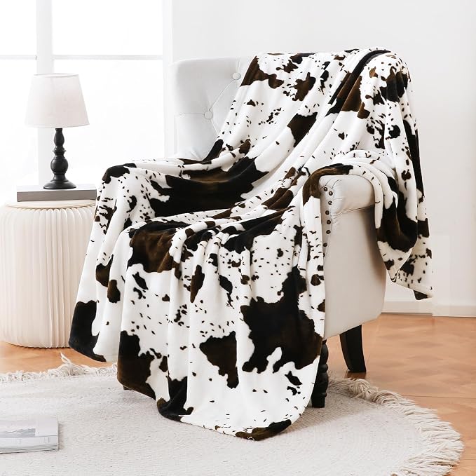 Bnuitland Cute Cow Printed Fleece Flannel Throw Blanket, Super Soft 300 GSM by BNUITLAND