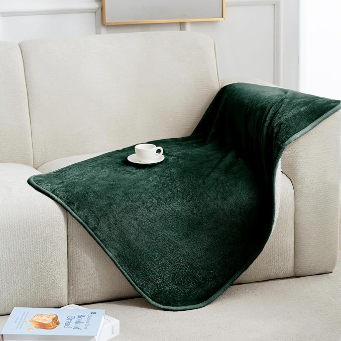gogobunny Waterproof Bed Blanket, Reversible Sherpa Fleece Throw Blanket by gogobunny